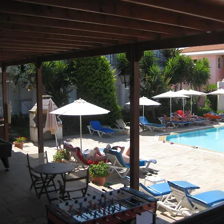 Akamanthea Village 4*