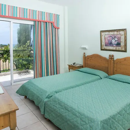 Hotel apartamentowy Akamanthea Village 4*