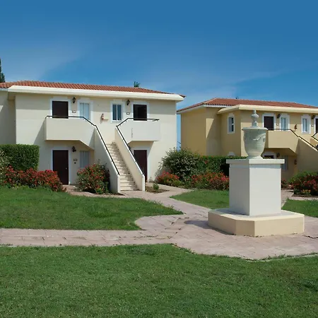 Akamanthea Village Hotel apartamentowy 4*