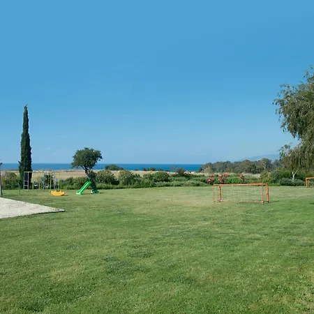 Hotel apartamentowy Akamanthea Village 4*