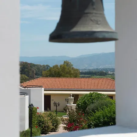 Akamanthea Village Appart hôtel