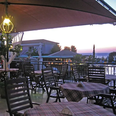 Akamanthea Village 4* Polis