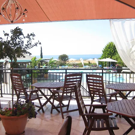 Akamanthea Village Hotel apartamentowy