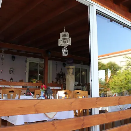 Hotel apartamentowy Akamanthea Village 4*