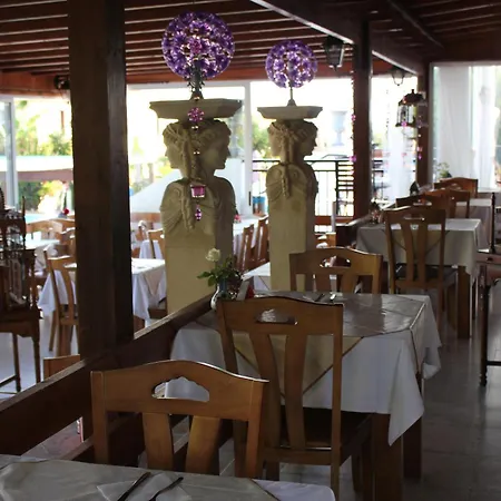 Akamanthea Village Hotel apartamentowy