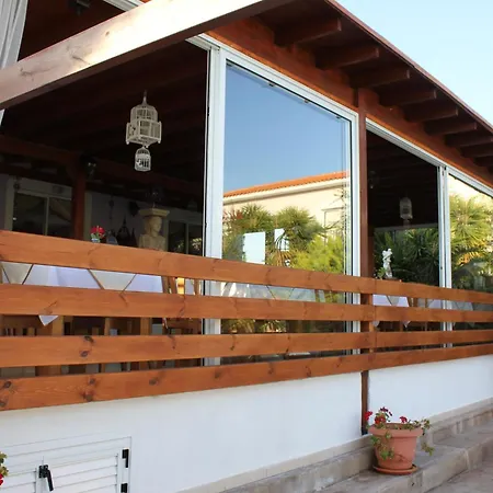 Akamanthea Village Apart-hotel 4*