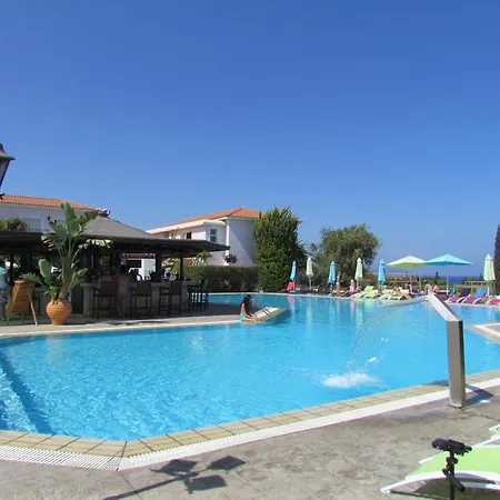 Akamanthea Village Hotel apartamentowy 4*