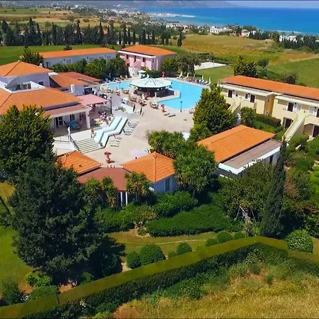 Akamanthea Village Hotel apartamentowy 4*