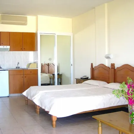 Akamanthea Village Apart-hotel 4*