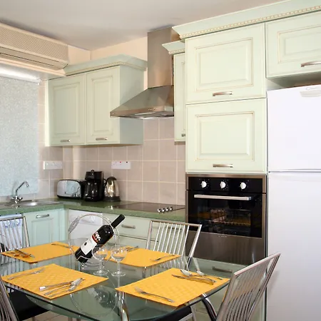 Apart-hotel Akamanthea Village