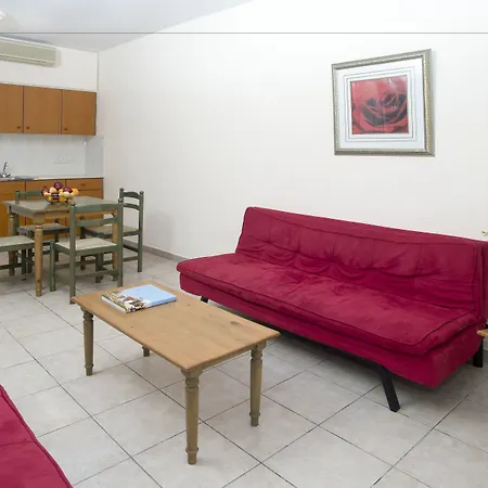 Akamanthea Village 4* Polis