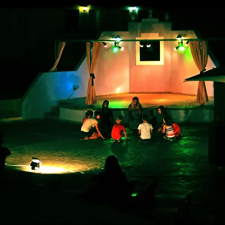 Akamanthea Village Polis