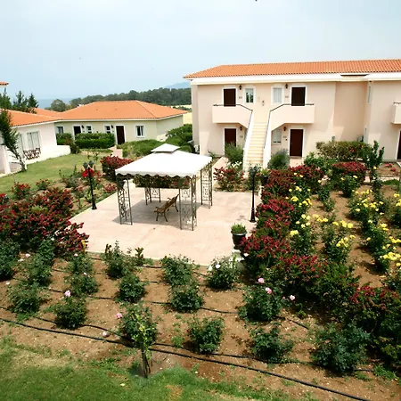 Akamanthea Village
