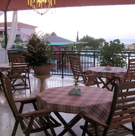 Akamanthea Village 4*