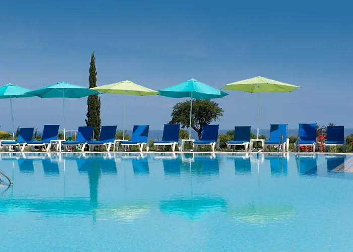 Akamanthea Village 4*