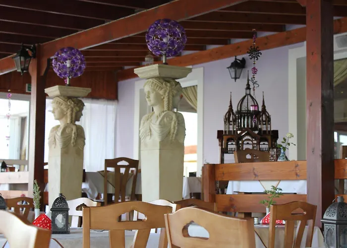 Lejlighedshotel Akamanthea Village 4*