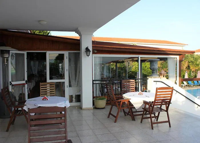 Akamanthea Village Lejlighedshotel 4*