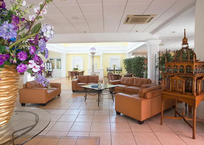 Akamanthea Village Lejlighedshotel 4*