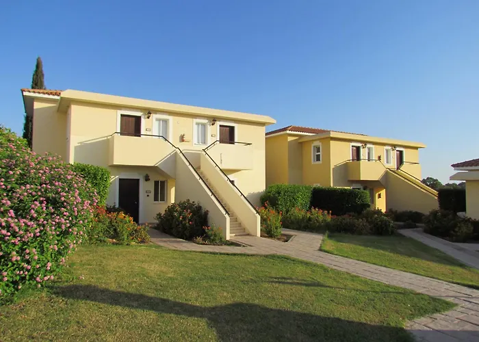 Akamanthea Village Lejlighedshotel