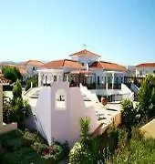 Akamanthea Village Polis