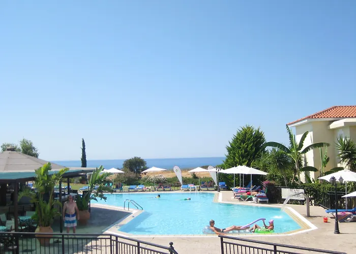 Akamanthea Village 4*