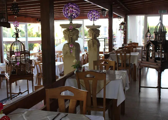 Akamanthea Village 4*